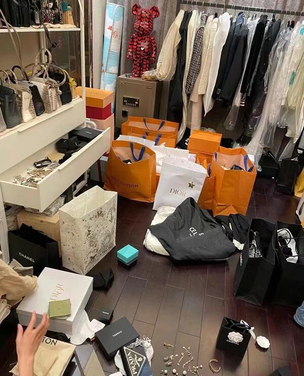 平凉回收顶奢鞋服